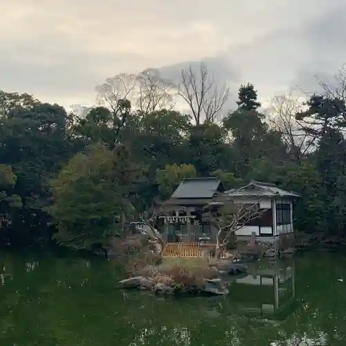 嚴島神社 (京都御苑)の庭園