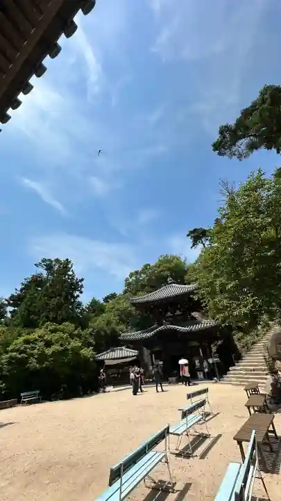 霊火堂の{uncategorized: "未分類", other: "その他", undefined: "問題あり", building: "その他建物", grave: "お墓", sacred_gate: "鳥居", guardian: "狛犬", statue: "像", buddha: "仏像", history: "歴史", nature: "自然", garden: "庭園", animal: "動物", pagoda: "塔", temizu: "手水舎", mountain_gate: "山門・神門", sanctuary: "本殿・本堂", subordinate: "末社・摂社", art: "芸術", scenery: "景色", jizo: "地蔵", ema: "絵馬", goshuin: "御朱印", omikuji: "おみくじ", items: "授与品その他", amulet: "お守り", goshuincho: "御朱印帳", eats: "食事", festival: "お祭り", votive_dance: "神楽", shichigosan: "七五三参", wedding: "結婚式", experience: "体験その他", initially: "初詣", around: "周辺", anti_infection: "感染症対策"}
