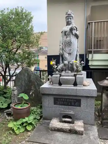 浄土宗 光明山 大蓮寺（照曜会館）の仏像