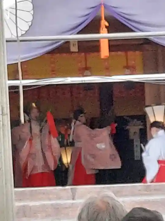 大神神社の{uncategorized: "未分類", other: "その他", undefined: "問題あり", building: "その他建物", grave: "お墓", sacred_gate: "鳥居", guardian: "狛犬", statue: "像", buddha: "仏像", history: "歴史", nature: "自然", garden: "庭園", animal: "動物", pagoda: "塔", temizu: "手水舎", mountain_gate: "山門・神門", sanctuary: "本殿・本堂", subordinate: "末社・摂社", art: "芸術", scenery: "景色", jizo: "地蔵", ema: "絵馬", goshuin: "御朱印", omikuji: "おみくじ", items: "授与品その他", amulet: "お守り", goshuincho: "御朱印帳", eats: "食事", festival: "お祭り", votive_dance: "神楽", shichigosan: "七五三参", wedding: "結婚式", experience: "体験その他", initially: "初詣", around: "周辺", anti_infection: "感染症対策"}