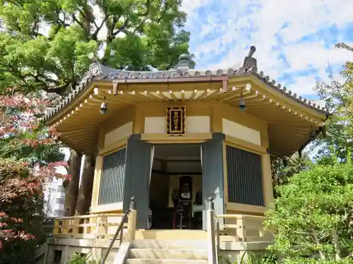 宥清寺の末社