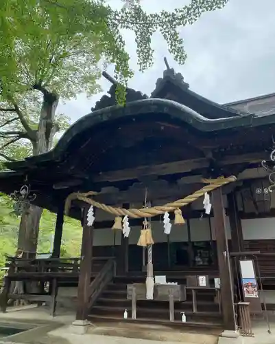 賀羅加波神社の本殿