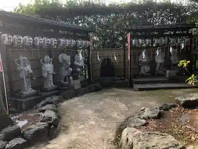 中野沼袋氷川神社の像