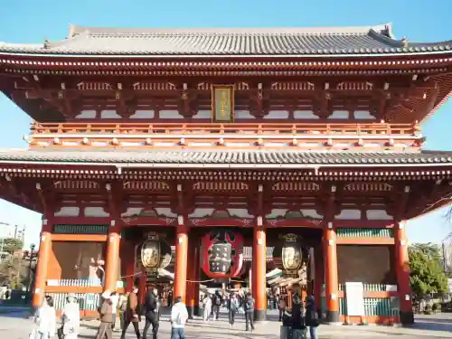 浅草寺の{uncategorized: "未分類", other: "その他", undefined: "問題あり", building: "その他建物", grave: "お墓", sacred_gate: "鳥居", guardian: "狛犬", statue: "像", buddha: "仏像", history: "歴史", nature: "自然", garden: "庭園", animal: "動物", pagoda: "塔", temizu: "手水舎", mountain_gate: "山門・神門", sanctuary: "本殿・本堂", subordinate: "末社・摂社", art: "芸術", scenery: "景色", jizo: "地蔵", ema: "絵馬", goshuin: "御朱印", omikuji: "おみくじ", items: "授与品その他", amulet: "お守り", goshuincho: "御朱印帳", eats: "食事", festival: "お祭り", votive_dance: "神楽", shichigosan: "七五三参", wedding: "結婚式", experience: "体験その他", initially: "初詣", around: "周辺", anti_infection: "感染症対策"}