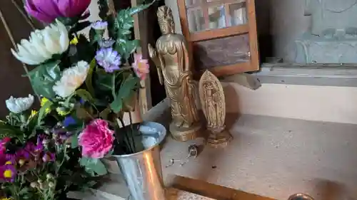 大泉町延命地蔵堂の仏像