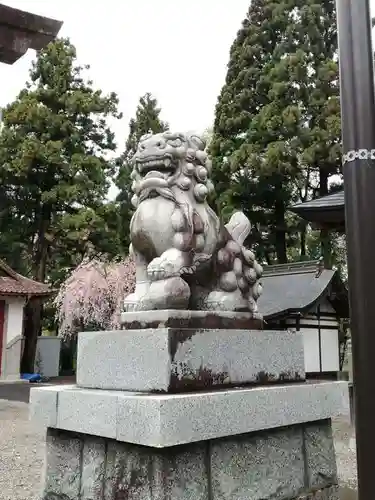 花巻神社の狛犬