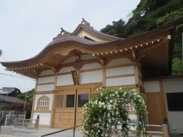 別願寺の本殿・本堂