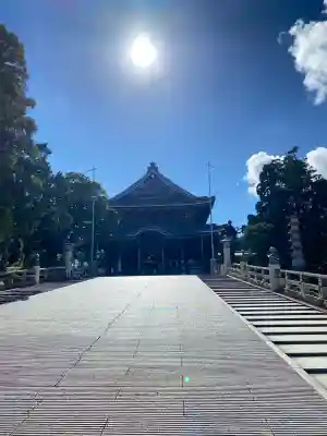 豊川稲荷の{uncategorized: "未分類", other: "その他", undefined: "問題あり", building: "その他建物", grave: "お墓", sacred_gate: "鳥居", guardian: "狛犬", statue: "像", buddha: "仏像", history: "歴史", nature: "自然", garden: "庭園", animal: "動物", pagoda: "塔", temizu: "手水舎", mountain_gate: "山門・神門", sanctuary: "本殿・本堂", subordinate: "末社・摂社", art: "芸術", scenery: "景色", jizo: "地蔵", ema: "絵馬", goshuin: "御朱印", omikuji: "おみくじ", items: "授与品その他", amulet: "お守り", goshuincho: "御朱印帳", eats: "食事", festival: "お祭り", votive_dance: "神楽", shichigosan: "七五三参", wedding: "結婚式", experience: "体験その他", initially: "初詣", around: "周辺", anti_infection: "感染症対策"}