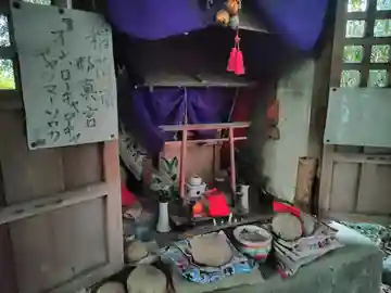 高木稲荷の本殿・本堂