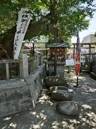 海南神社の{uncategorized: "未分類", other: "その他", undefined: "問題あり", building: "その他建物", grave: "お墓", sacred_gate: "鳥居", guardian: "狛犬", statue: "像", buddha: "仏像", history: "歴史", nature: "自然", garden: "庭園", animal: "動物", pagoda: "塔", temizu: "手水舎", mountain_gate: "山門・神門", sanctuary: "本殿・本堂", subordinate: "末社・摂社", art: "芸術", scenery: "景色", jizo: "地蔵", ema: "絵馬", goshuin: "御朱印", omikuji: "おみくじ", items: "授与品その他", amulet: "お守り", goshuincho: "御朱印帳", eats: "食事", festival: "お祭り", votive_dance: "神楽", shichigosan: "七五三参", wedding: "結婚式", experience: "体験その他", initially: "初詣", around: "周辺", anti_infection: "感染症対策"}