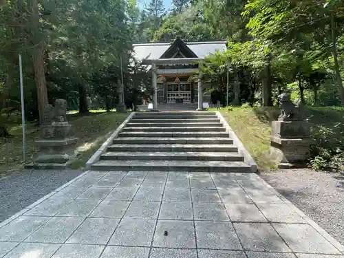 由仁神社(北海道)