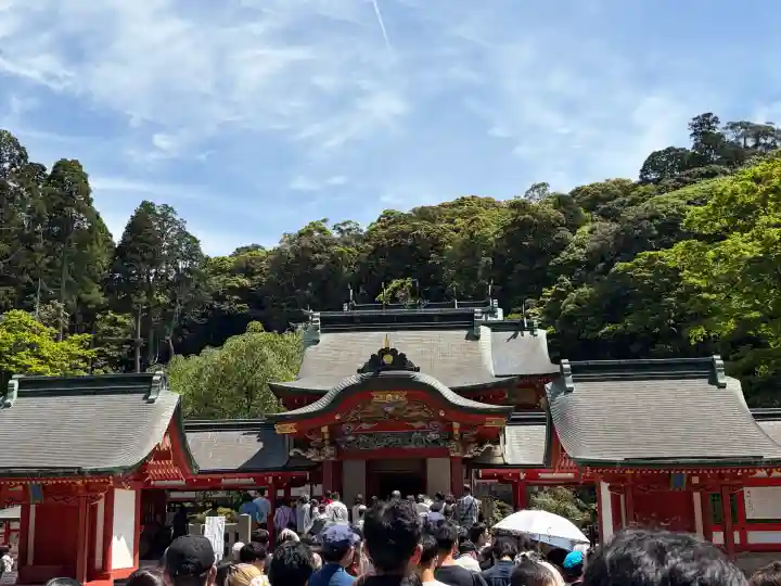 霧島神宮の{uncategorized: "未分類", other: "その他", undefined: "問題あり", building: "その他建物", grave: "お墓", sacred_gate: "鳥居", guardian: "狛犬", statue: "像", buddha: "仏像", history: "歴史", nature: "自然", garden: "庭園", animal: "動物", pagoda: "塔", temizu: "手水舎", mountain_gate: "山門・神門", sanctuary: "本殿・本堂", subordinate: "末社・摂社", art: "芸術", scenery: "景色", jizo: "地蔵", ema: "絵馬", goshuin: "御朱印", omikuji: "おみくじ", items: "授与品その他", amulet: "お守り", goshuincho: "御朱印帳", eats: "食事", festival: "お祭り", votive_dance: "神楽", shichigosan: "七五三参", wedding: "結婚式", experience: "体験その他", initially: "初詣", around: "周辺", anti_infection: "感染症対策"}