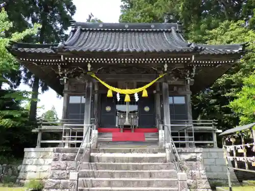 八幡宮の本殿