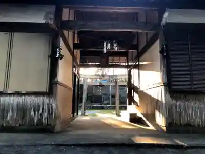 敏太神社の山門・神門