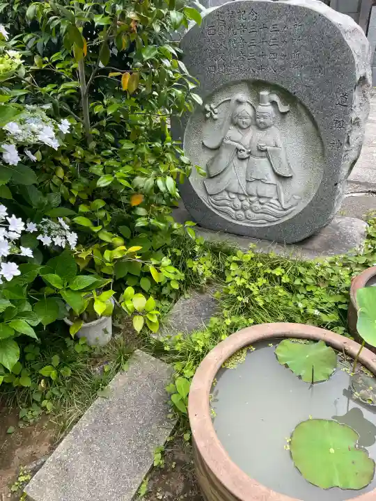正覚寺の{uncategorized: "未分類", other: "その他", undefined: "問題あり", building: "その他建物", grave: "お墓", sacred_gate: "鳥居", guardian: "狛犬", statue: "像", buddha: "仏像", history: "歴史", nature: "自然", garden: "庭園", animal: "動物", pagoda: "塔", temizu: "手水舎", mountain_gate: "山門・神門", sanctuary: "本殿・本堂", subordinate: "末社・摂社", art: "芸術", scenery: "景色", jizo: "地蔵", ema: "絵馬", goshuin: "御朱印", omikuji: "おみくじ", items: "授与品その他", amulet: "お守り", goshuincho: "御朱印帳", eats: "食事", festival: "お祭り", votive_dance: "神楽", shichigosan: "七五三参", wedding: "結婚式", experience: "体験その他", initially: "初詣", around: "周辺", anti_infection: "感染症対策"}