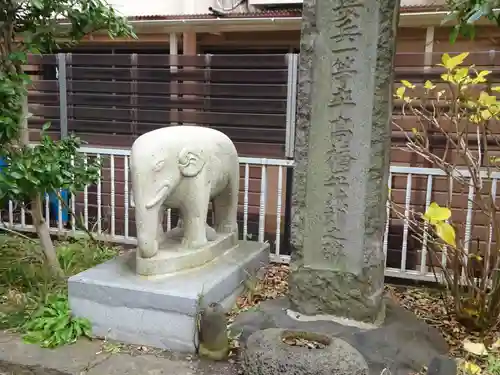 香象院の狛犬