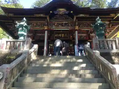 三峯神社の本殿・本堂