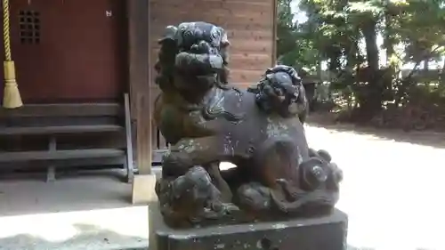 神明神社 (飯山満町)の狛犬