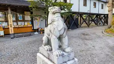 湯倉神社の狛犬