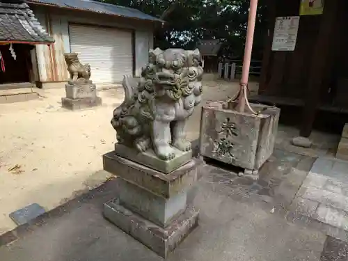 加茂健豆美命神社の狛犬