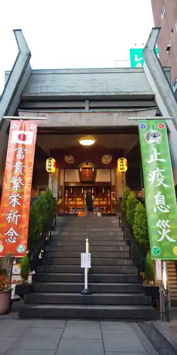 烏森神社の本殿・本堂