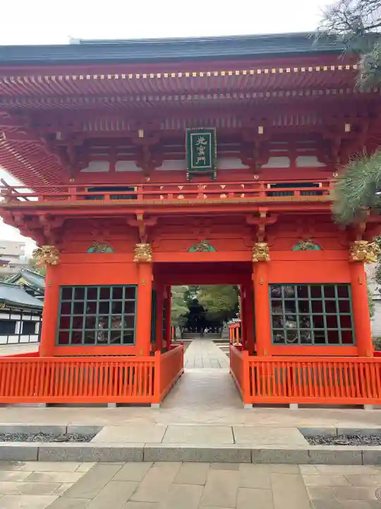 穴八幡宮の{uncategorized: "未分類", other: "その他", undefined: "問題あり", building: "その他建物", grave: "お墓", sacred_gate: "鳥居", guardian: "狛犬", statue: "像", buddha: "仏像", history: "歴史", nature: "自然", garden: "庭園", animal: "動物", pagoda: "塔", temizu: "手水舎", mountain_gate: "山門・神門", sanctuary: "本殿・本堂", subordinate: "末社・摂社", art: "芸術", scenery: "景色", jizo: "地蔵", ema: "絵馬", goshuin: "御朱印", omikuji: "おみくじ", items: "授与品その他", amulet: "お守り", goshuincho: "御朱印帳", eats: "食事", festival: "お祭り", votive_dance: "神楽", shichigosan: "七五三参", wedding: "結婚式", experience: "体験その他", initially: "初詣", around: "周辺", anti_infection: "感染症対策"}