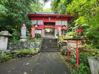 磯山弁財天の山門・神門