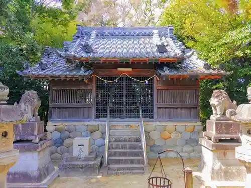 八幡社（鈴井町）の本殿・本堂