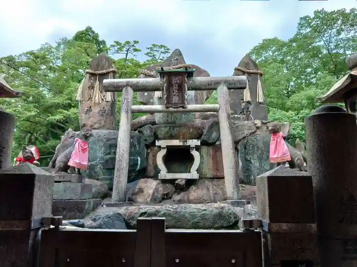 伏見稲荷大社 御膳谷奉拝所(京都府)