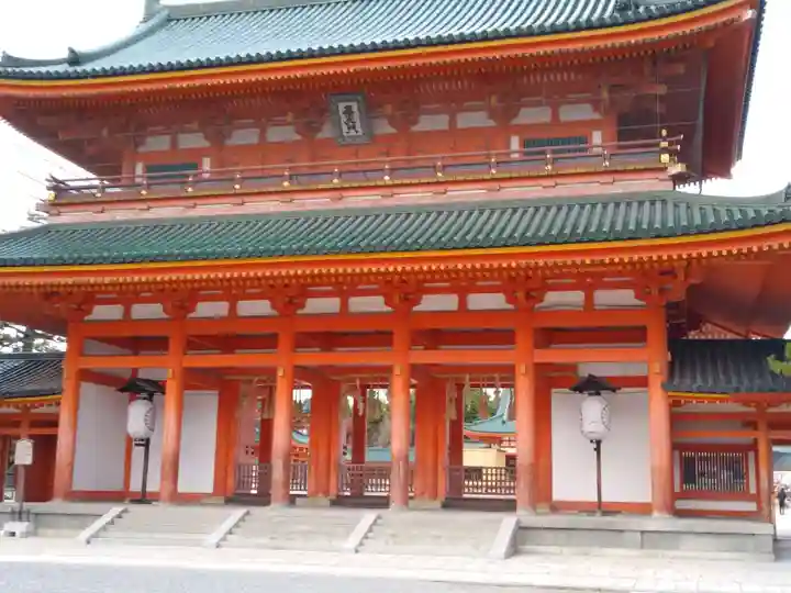 平安神宮の山門・神門