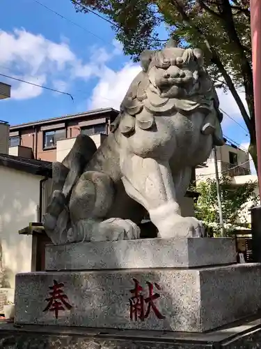 武蔵一宮氷川神社の狛犬