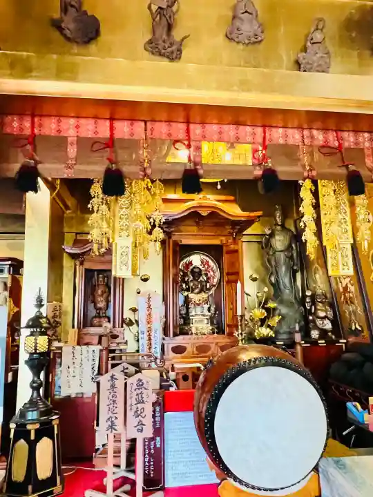 徳蔵寺の{uncategorized: "未分類", other: "その他", undefined: "問題あり", building: "その他建物", grave: "お墓", sacred_gate: "鳥居", guardian: "狛犬", statue: "像", buddha: "仏像", history: "歴史", nature: "自然", garden: "庭園", animal: "動物", pagoda: "塔", temizu: "手水舎", mountain_gate: "山門・神門", sanctuary: "本殿・本堂", subordinate: "末社・摂社", art: "芸術", scenery: "景色", jizo: "地蔵", ema: "絵馬", goshuin: "御朱印", omikuji: "おみくじ", items: "授与品その他", amulet: "お守り", goshuincho: "御朱印帳", eats: "食事", festival: "お祭り", votive_dance: "神楽", shichigosan: "七五三参", wedding: "結婚式", experience: "体験その他", initially: "初詣", around: "周辺", anti_infection: "感染症対策"}