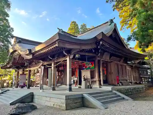 越中一宮 髙瀬神社の本殿・本堂