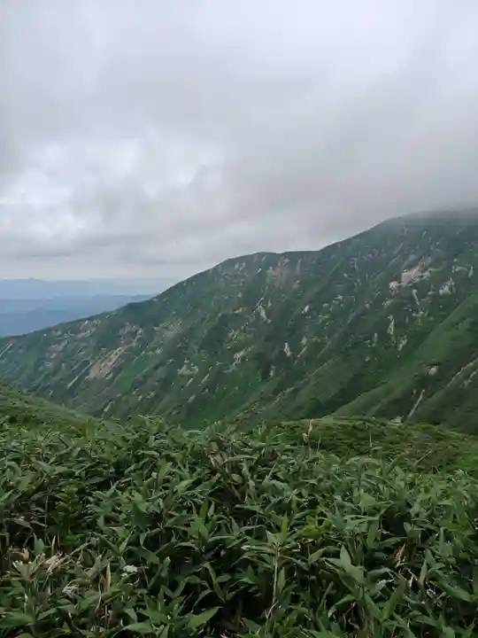 湯殿山神社(出羽三山神社)(山形県)