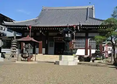長全寺の本殿・本堂