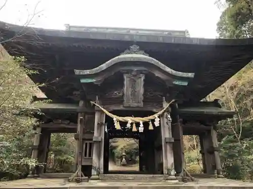 柞原八幡宮の山門・神門