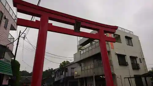 箭弓稲荷神社の鳥居