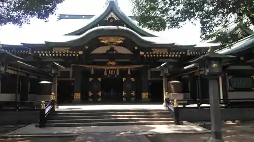 穴八幡宮の本殿・本堂