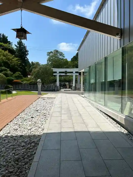 金蛇水神社の{uncategorized: "未分類", other: "その他", undefined: "問題あり", building: "その他建物", grave: "お墓", sacred_gate: "鳥居", guardian: "狛犬", statue: "像", buddha: "仏像", history: "歴史", nature: "自然", garden: "庭園", animal: "動物", pagoda: "塔", temizu: "手水舎", mountain_gate: "山門・神門", sanctuary: "本殿・本堂", subordinate: "末社・摂社", art: "芸術", scenery: "景色", jizo: "地蔵", ema: "絵馬", goshuin: "御朱印", omikuji: "おみくじ", items: "授与品その他", amulet: "お守り", goshuincho: "御朱印帳", eats: "食事", festival: "お祭り", votive_dance: "神楽", shichigosan: "七五三参", wedding: "結婚式", experience: "体験その他", initially: "初詣", around: "周辺", anti_infection: "感染症対策"}