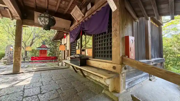 長谷寺の{uncategorized: "未分類", other: "その他", undefined: "問題あり", building: "その他建物", grave: "お墓", sacred_gate: "鳥居", guardian: "狛犬", statue: "像", buddha: "仏像", history: "歴史", nature: "自然", garden: "庭園", animal: "動物", pagoda: "塔", temizu: "手水舎", mountain_gate: "山門・神門", sanctuary: "本殿・本堂", subordinate: "末社・摂社", art: "芸術", scenery: "景色", jizo: "地蔵", ema: "絵馬", goshuin: "御朱印", omikuji: "おみくじ", items: "授与品その他", amulet: "お守り", goshuincho: "御朱印帳", eats: "食事", festival: "お祭り", votive_dance: "神楽", shichigosan: "七五三参", wedding: "結婚式", experience: "体験その他", initially: "初詣", around: "周辺", anti_infection: "感染症対策"}