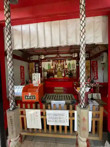 若光稲荷神社(曩祖八幡宮境内社)の本殿