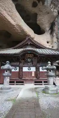 大谷寺の本殿・本堂