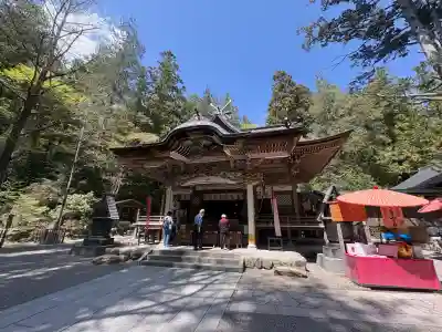 宝登山神社の{uncategorized: "未分類", other: "その他", undefined: "問題あり", building: "その他建物", grave: "お墓", sacred_gate: "鳥居", guardian: "狛犬", statue: "像", buddha: "仏像", history: "歴史", nature: "自然", garden: "庭園", animal: "動物", pagoda: "塔", temizu: "手水舎", mountain_gate: "山門・神門", sanctuary: "本殿・本堂", subordinate: "末社・摂社", art: "芸術", scenery: "景色", jizo: "地蔵", ema: "絵馬", goshuin: "御朱印", omikuji: "おみくじ", items: "授与品その他", amulet: "お守り", goshuincho: "御朱印帳", eats: "食事", festival: "お祭り", votive_dance: "神楽", shichigosan: "七五三参", wedding: "結婚式", experience: "体験その他", initially: "初詣", around: "周辺", anti_infection: "感染症対策"}