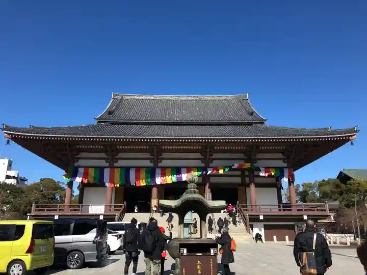 西新井大師総持寺の本殿・本堂