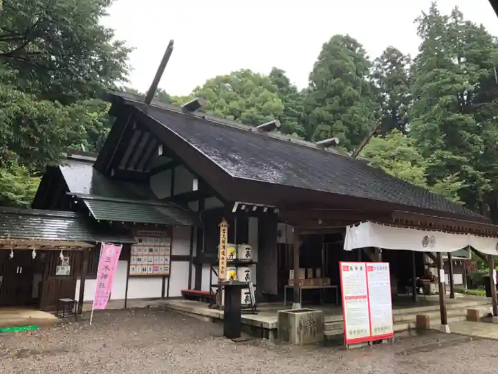 常磐神社の本殿・本堂