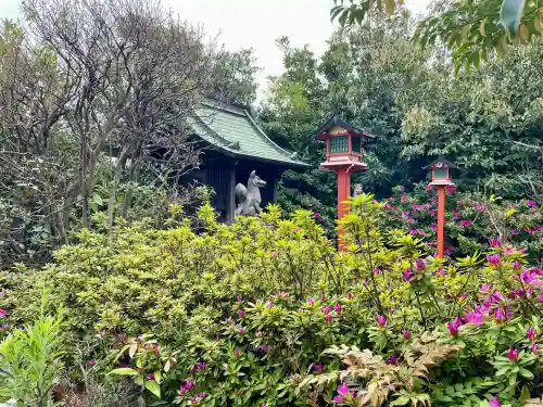 最上稲荷の{uncategorized: "未分類", other: "その他", undefined: "問題あり", building: "その他建物", grave: "お墓", sacred_gate: "鳥居", guardian: "狛犬", statue: "像", buddha: "仏像", history: "歴史", nature: "自然", garden: "庭園", animal: "動物", pagoda: "塔", temizu: "手水舎", mountain_gate: "山門・神門", sanctuary: "本殿・本堂", subordinate: "末社・摂社", art: "芸術", scenery: "景色", jizo: "地蔵", ema: "絵馬", goshuin: "御朱印", omikuji: "おみくじ", items: "授与品その他", amulet: "お守り", goshuincho: "御朱印帳", eats: "食事", festival: "お祭り", votive_dance: "神楽", shichigosan: "七五三参", wedding: "結婚式", experience: "体験その他", initially: "初詣", around: "周辺", anti_infection: "感染症対策"}