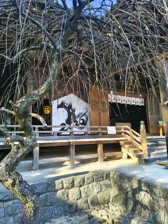 老津神社の{uncategorized: "未分類", other: "その他", undefined: "問題あり", building: "その他建物", grave: "お墓", sacred_gate: "鳥居", guardian: "狛犬", statue: "像", buddha: "仏像", history: "歴史", nature: "自然", garden: "庭園", animal: "動物", pagoda: "塔", temizu: "手水舎", mountain_gate: "山門・神門", sanctuary: "本殿・本堂", subordinate: "末社・摂社", art: "芸術", scenery: "景色", jizo: "地蔵", ema: "絵馬", goshuin: "御朱印", omikuji: "おみくじ", items: "授与品その他", amulet: "お守り", goshuincho: "御朱印帳", eats: "食事", festival: "お祭り", votive_dance: "神楽", shichigosan: "七五三参", wedding: "結婚式", experience: "体験その他", initially: "初詣", around: "周辺", anti_infection: "感染症対策"}