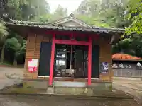 熊野神社の{uncategorized: "未分類", other: "その他", undefined: "問題あり", building: "その他建物", grave: "お墓", sacred_gate: "鳥居", guardian: "狛犬", statue: "像", buddha: "仏像", history: "歴史", nature: "自然", garden: "庭園", animal: "動物", pagoda: "塔", temizu: "手水舎", mountain_gate: "山門・神門", sanctuary: "本殿・本堂", subordinate: "末社・摂社", art: "芸術", scenery: "景色", jizo: "地蔵", ema: "絵馬", goshuin: "御朱印", omikuji: "おみくじ", items: "授与品その他", amulet: "お守り", goshuincho: "御朱印帳", eats: "食事", festival: "お祭り", votive_dance: "神楽", shichigosan: "七五三参", wedding: "結婚式", experience: "体験その他", initially: "初詣", around: "周辺", anti_infection: "感染症対策"}
