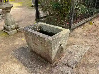 荒胡子神社の手水舎