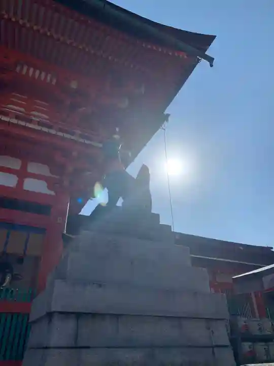 伏見稲荷大社の狛犬